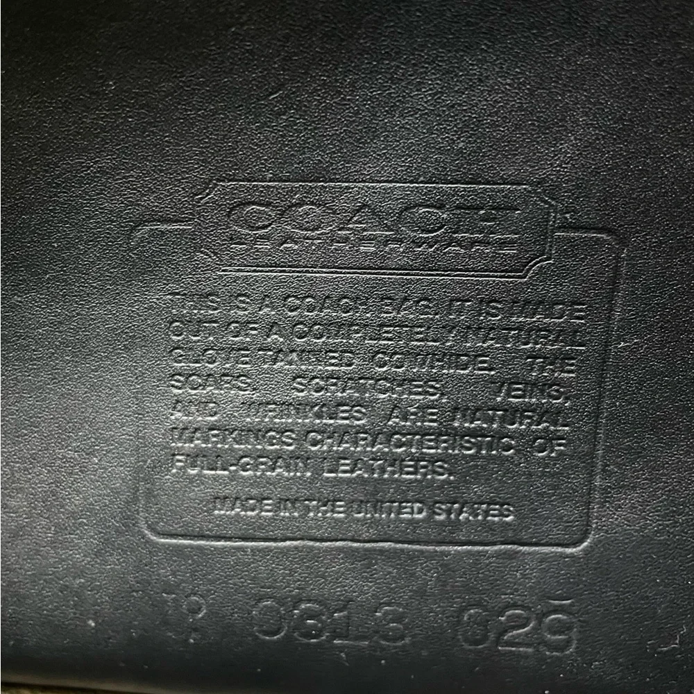 Genuine Vintage COACH Leather Purse - Picture 2 of 15